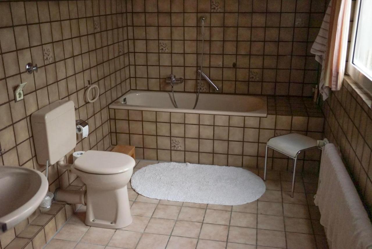 Entire House, Quiet City Location, Garden, Parking Билефелд Екстериор снимка