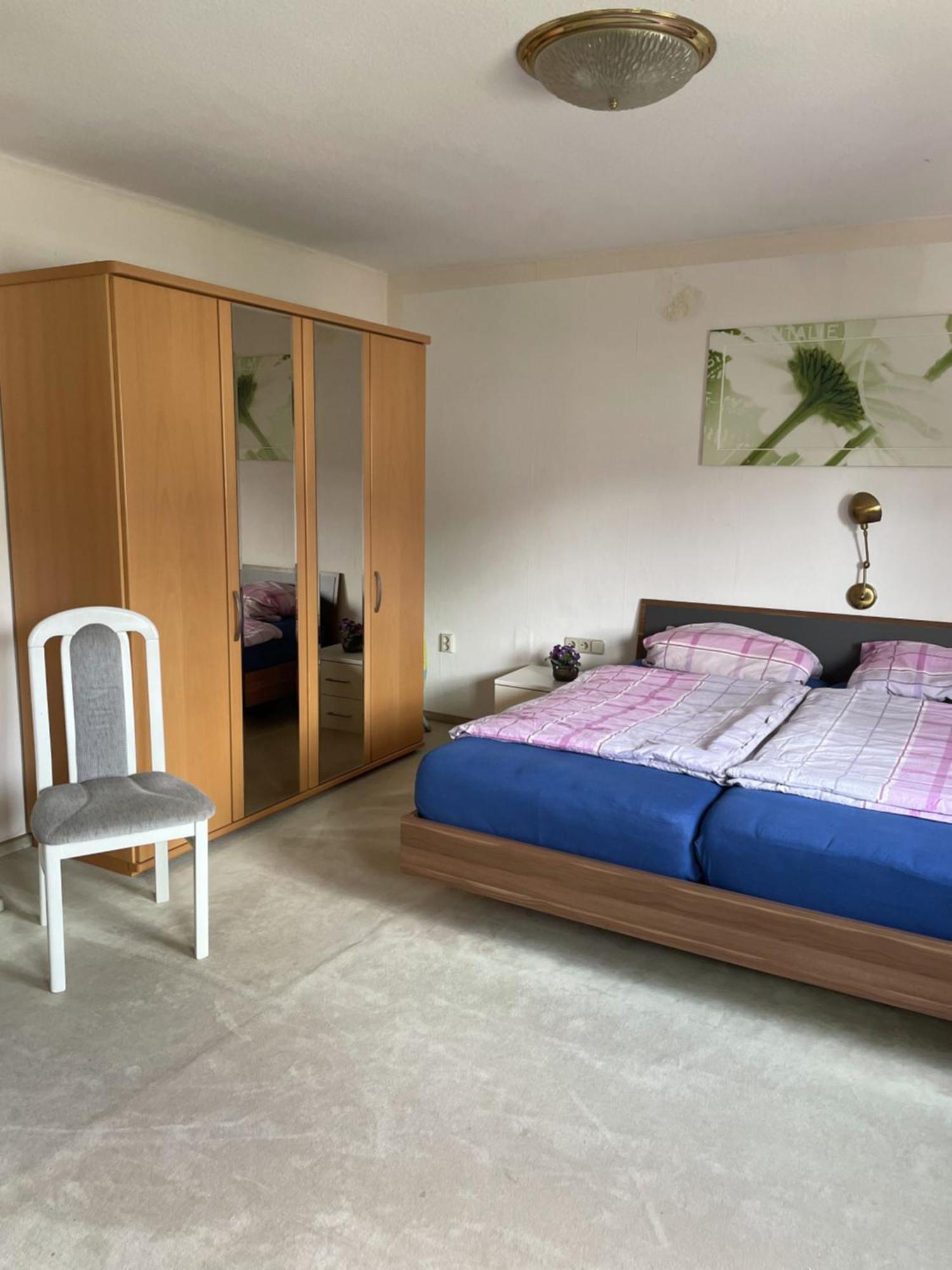 Entire House, Quiet City Location, Garden, Parking Билефелд Екстериор снимка