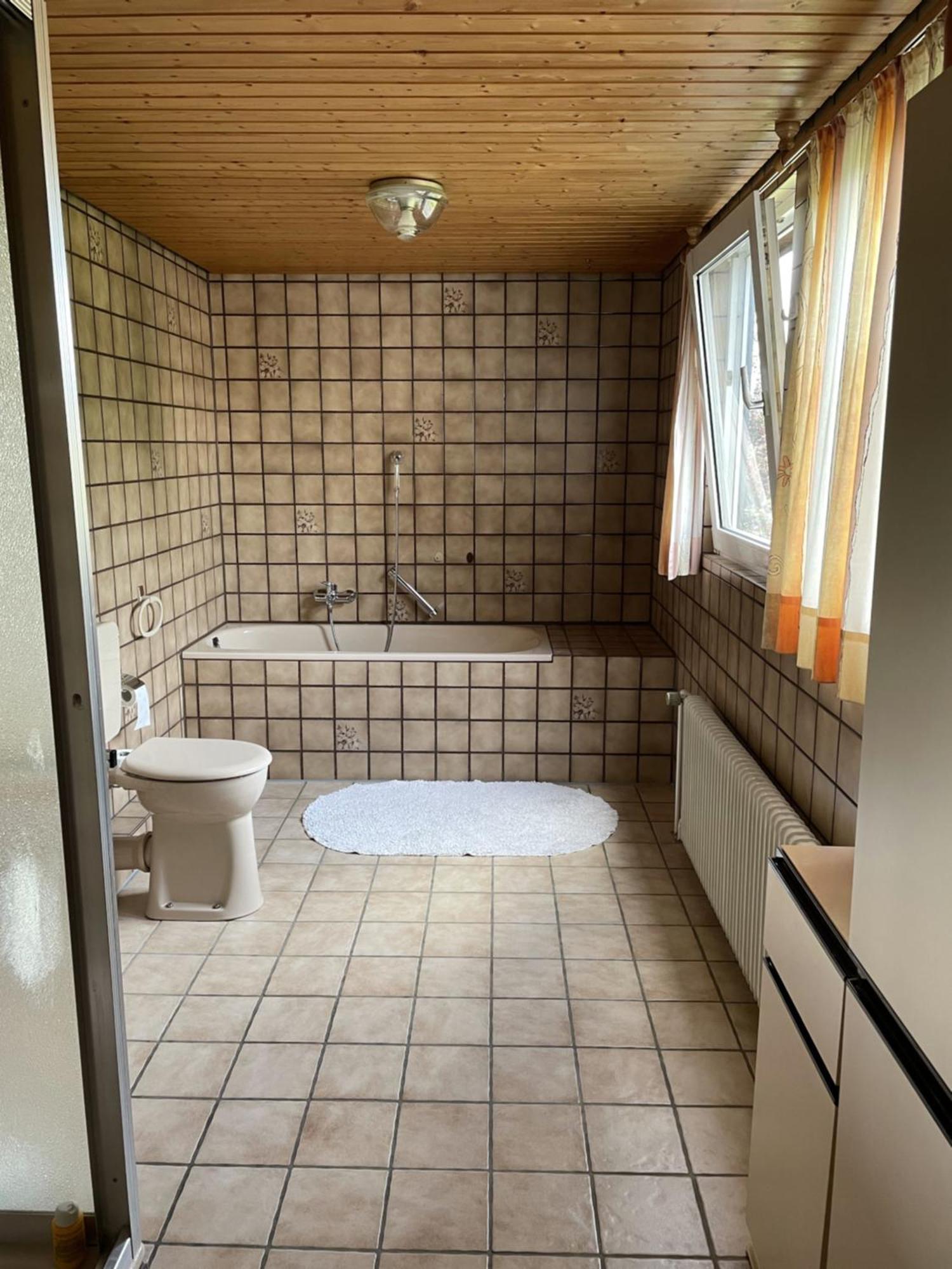 Entire House, Quiet City Location, Garden, Parking Билефелд Екстериор снимка